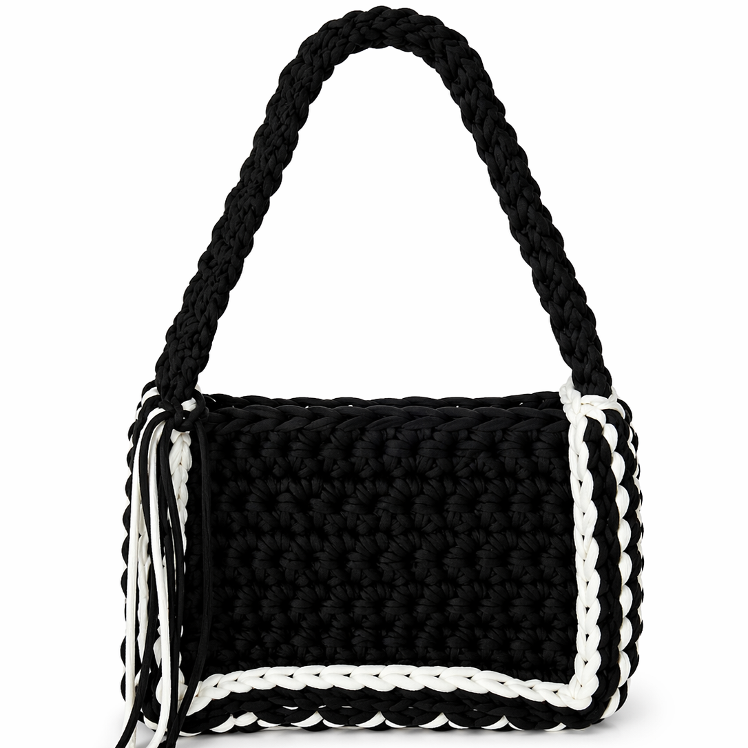 The Annie (M) - Black & White